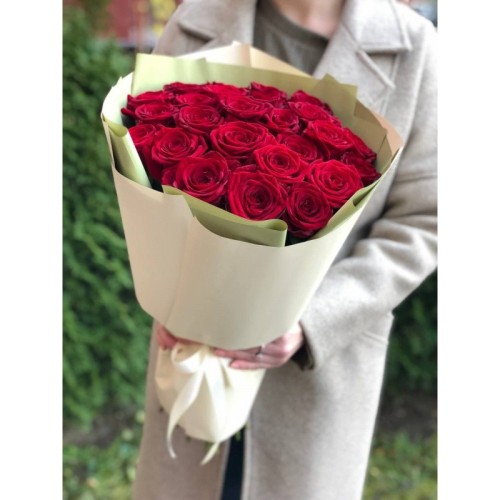 Купить на заказ Букет из 21 красной розы с доставкой в Туркестане