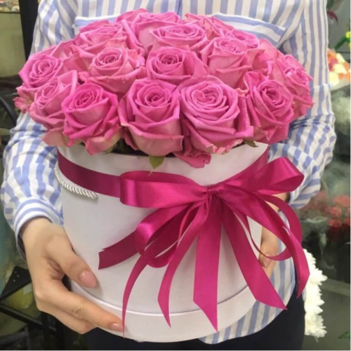 Купить на заказ 25 розовых роз в коробке с доставкой в Туркестане