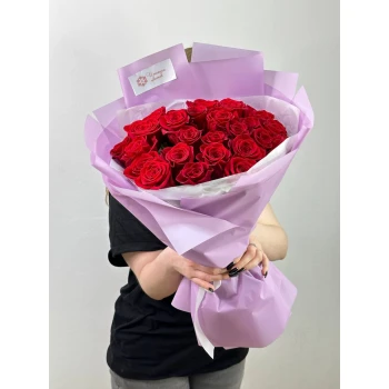 Букет из 31 красной розы